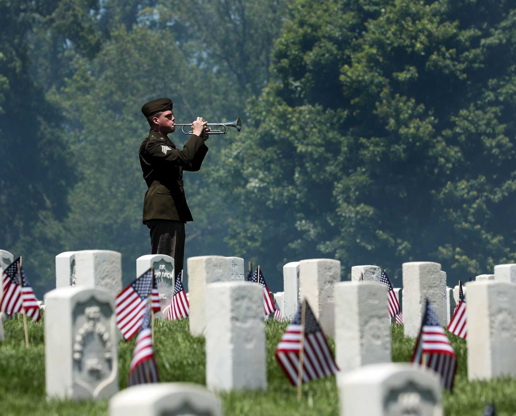 21 Gun Salute: The History and Meaning of a Military Tradition